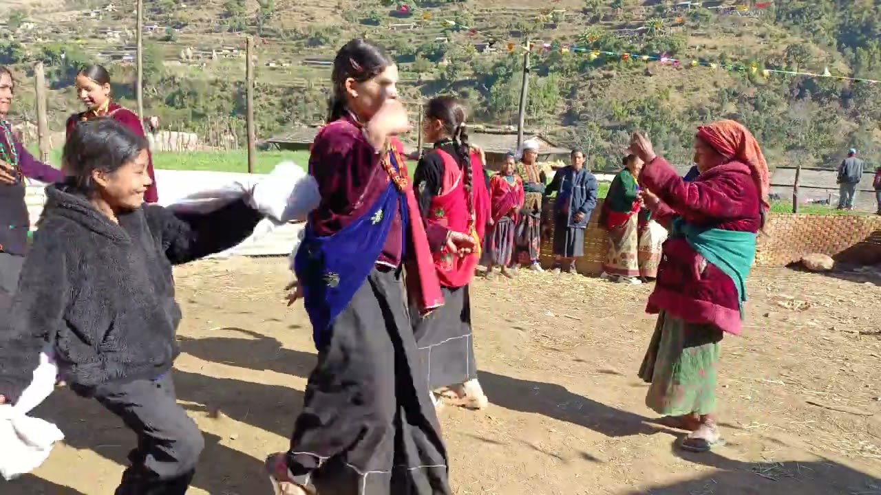 Sali haru ko group dance 