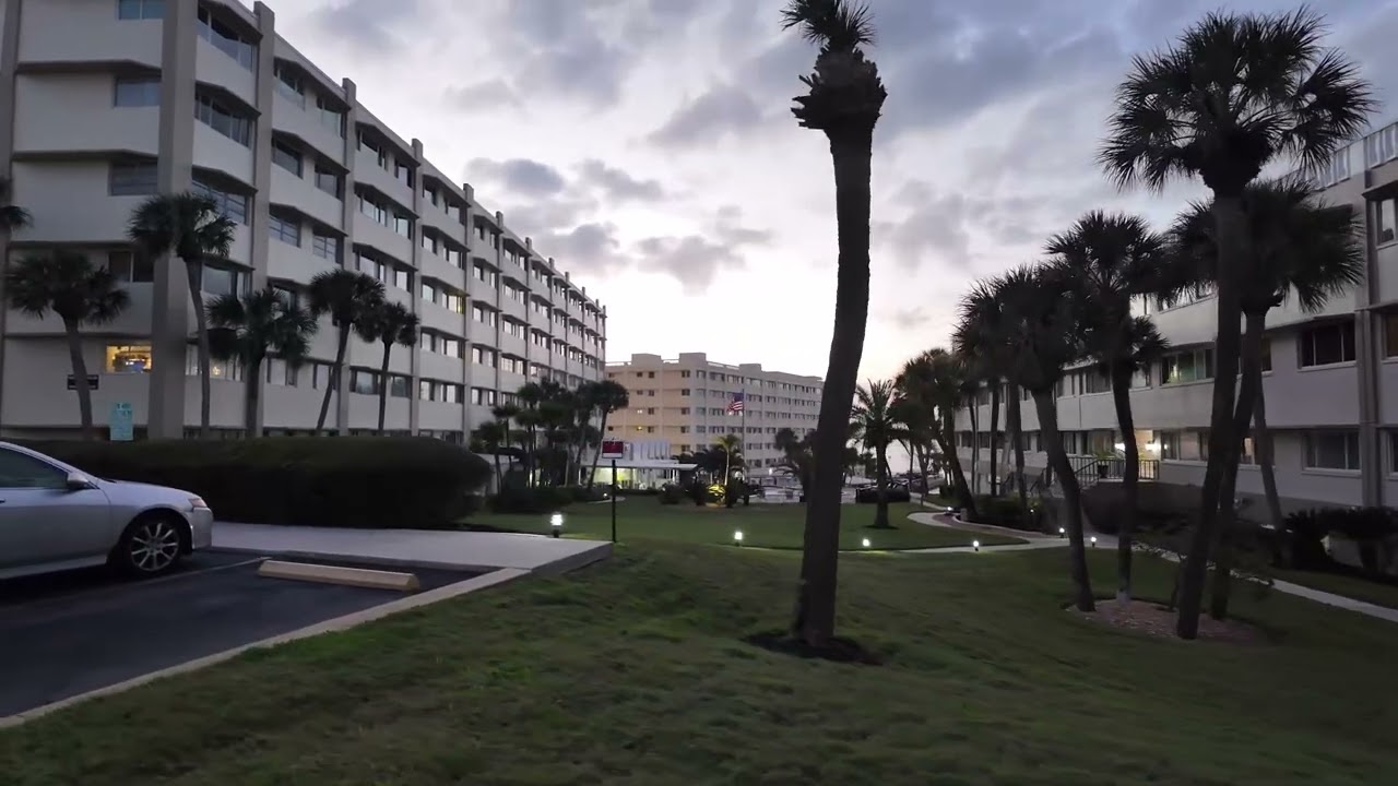 Luxury Homes and Mansions in Florida POV Walk | Relaxing Evening Real Estate Tour