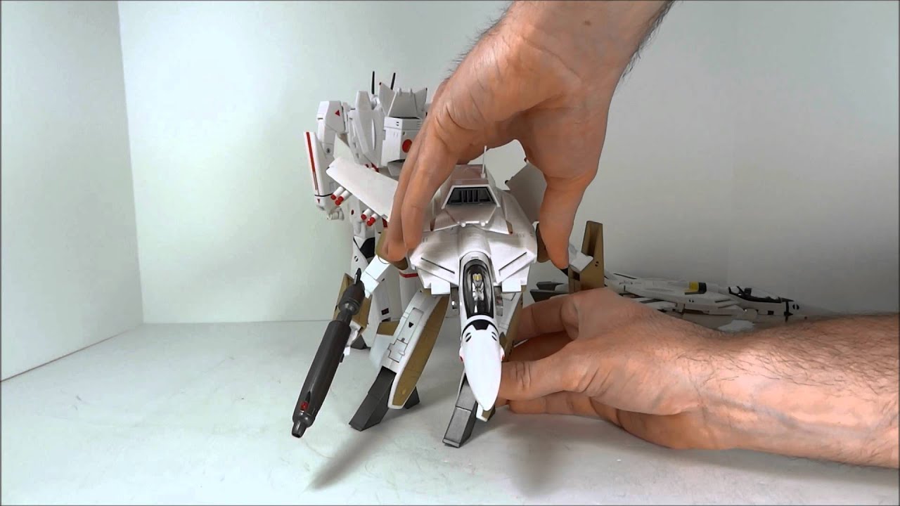 Обзор Toynami MPC VF-1.wmv