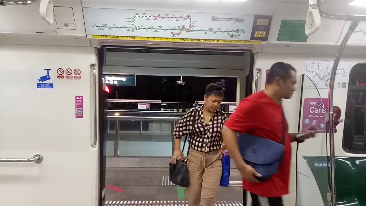 SMRT C151[061/062]:Yishun To Woodlands[Towards (4) Jurong East Interchange]