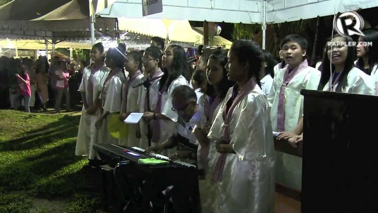 Loboc Childrens Choir: Angels We Have Heard On High