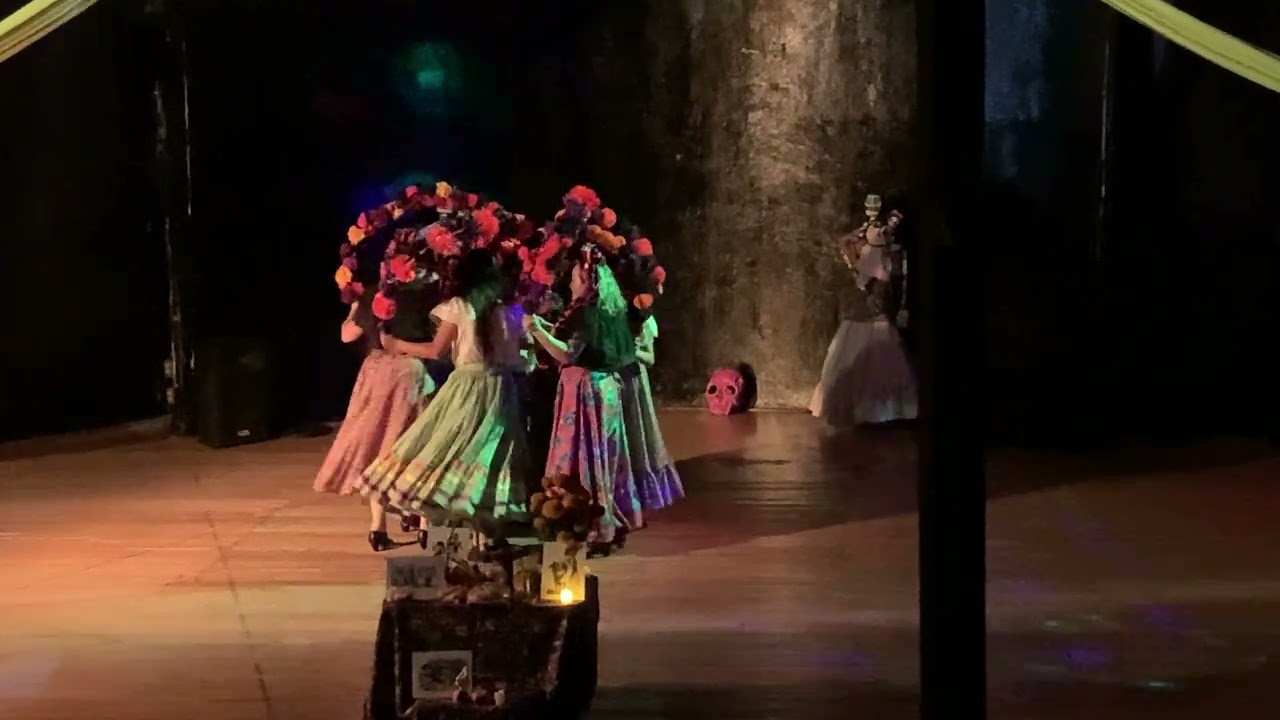 Xochipitzahuatl (Flor Menudita) / Ballet Folclórico Yolotzin Aquetzalli