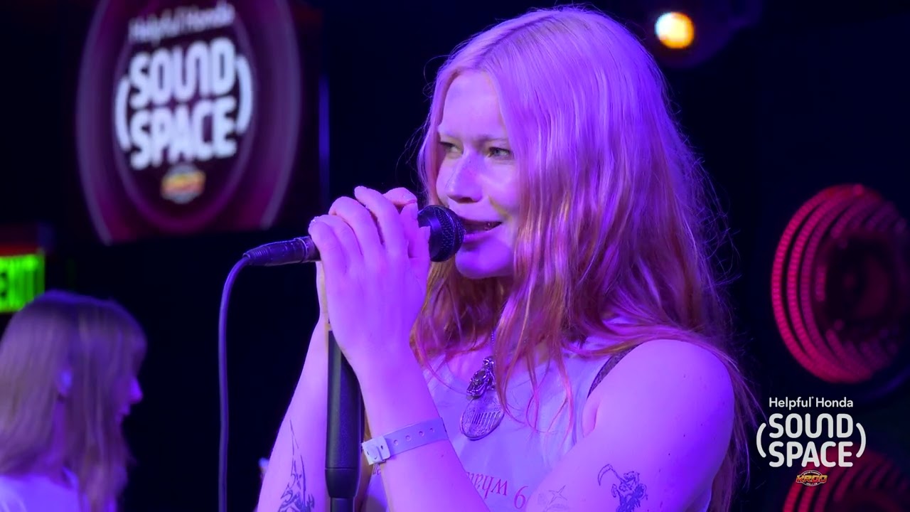 Wet Leg - Full Performance w/ NEW SONGS! (Live from the KROQ Helpful Honda Sound Space)
