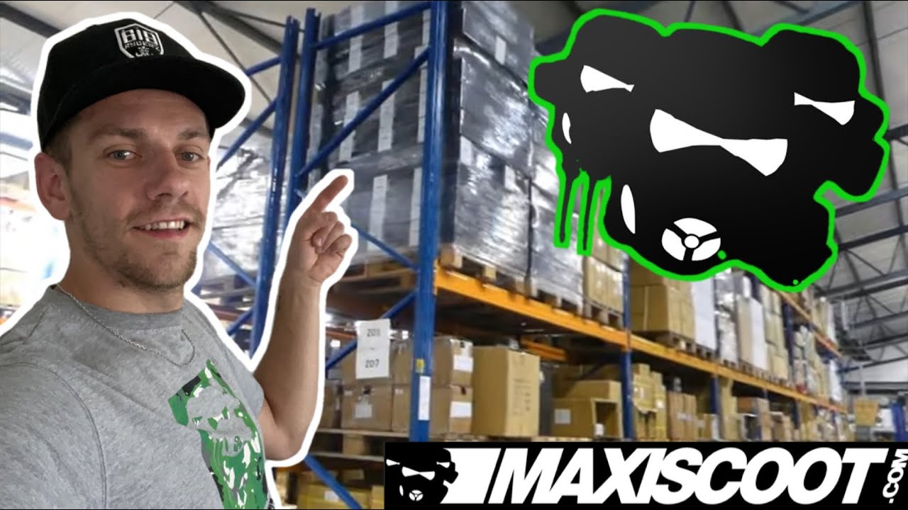 Je vous fait visiter les entrep&ocirc;ts Maxiscoot pendant l'open Days(Avec @Salade93 et @ksrofficiel9999)🔥