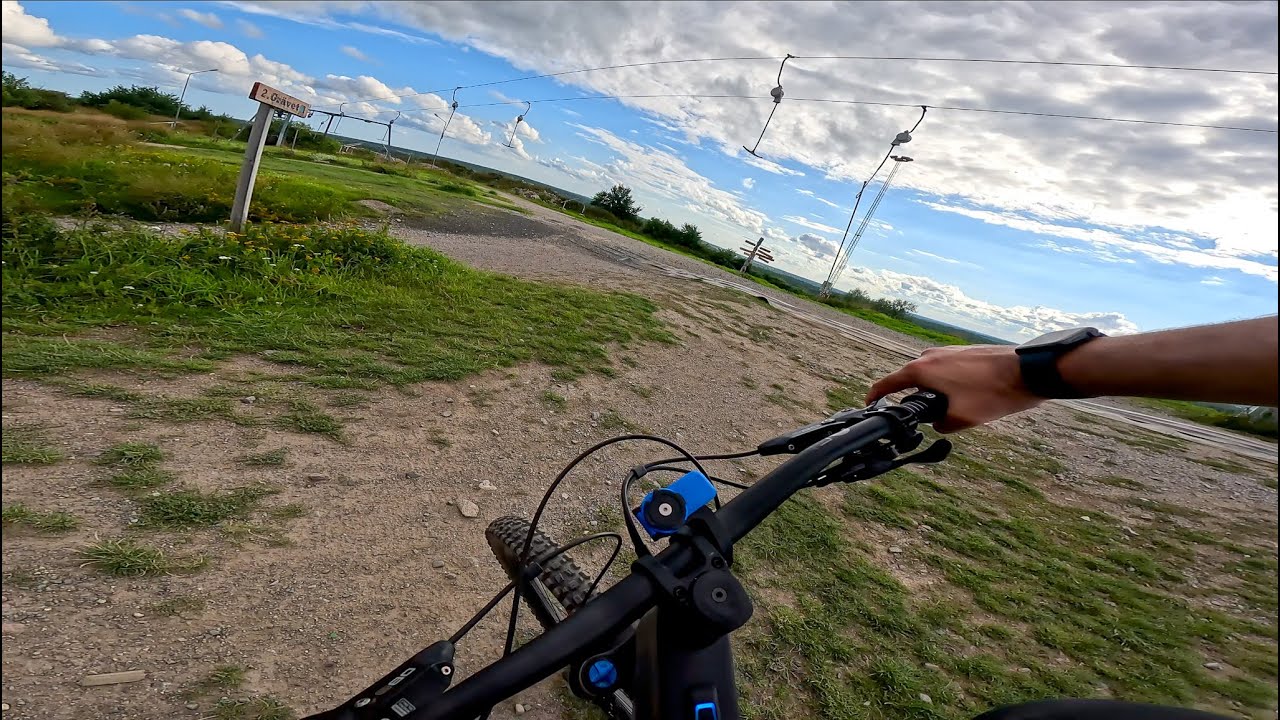 Canyon Strive ON CFR Bike - First Downhill