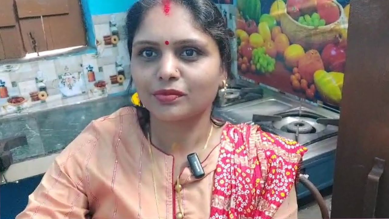 Live dekhe, Aloo matar ki swadisht sabji aur roti #recipes 😋👌🏻