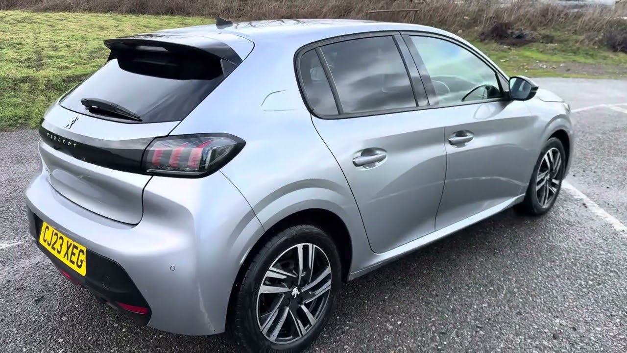 Peugeot 208 1.2 PureTech Allure Premium + Euro 6 (s/s) 5dr walkaround video 