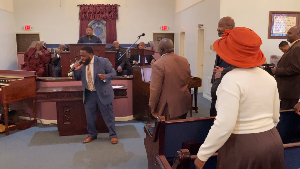 “Just call Him! He’ll step right in!” | Praise Break | Sunday Morning