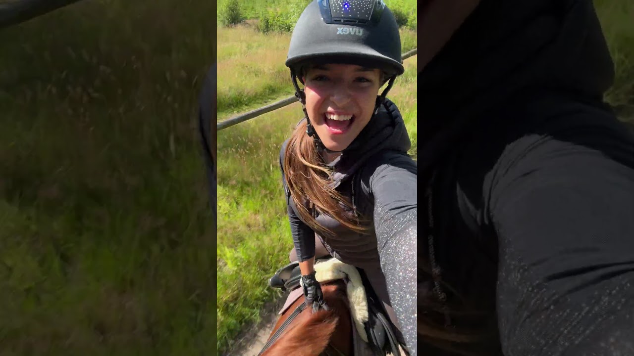 🤳🏼 #trend #sisters #equestrian #horse #pferde #marinaschuster
