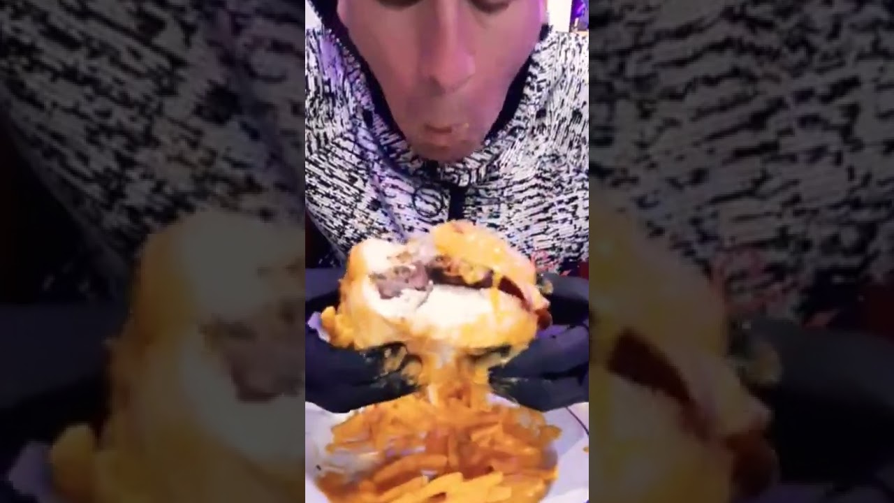 HAMBURGUESA 🍔  CON MUCHO QUESO EN BILLY BOB. OVIEDO