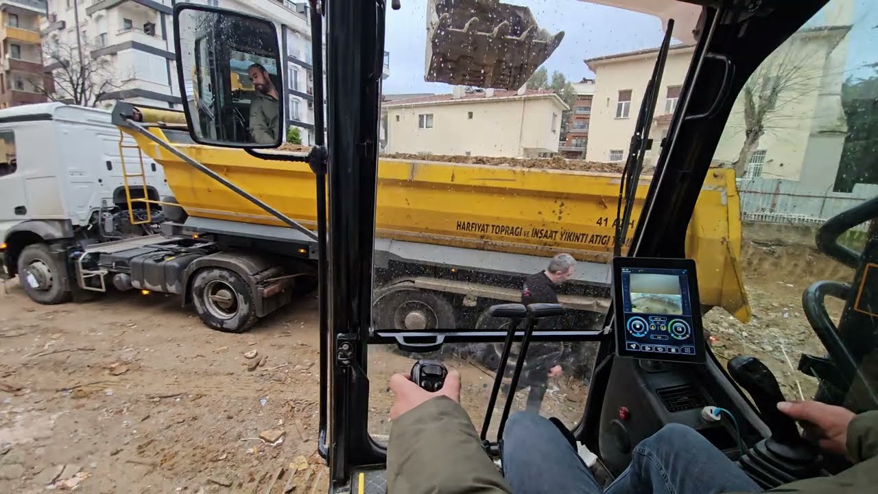 Sany 305 Ekskavatör ile Hafriyat ve Kamyon Yükleme | Kamyondaki Demire Sinir Oldum