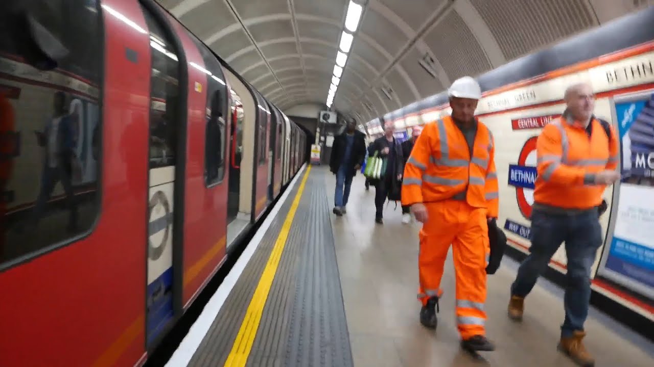 London Underground Central Line Journey: Bethnal Green to Chancery Lane 20 October 2021