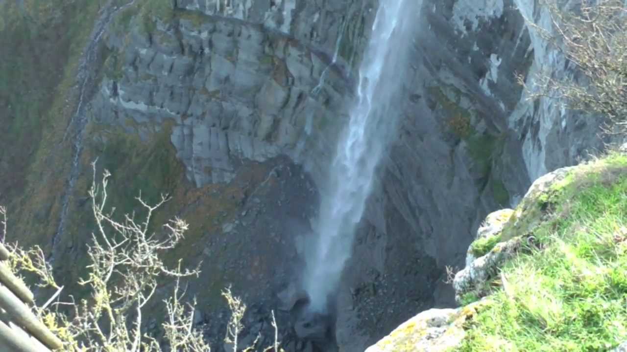 Cascada de Gujuli y Salto del Nervión (Álava)