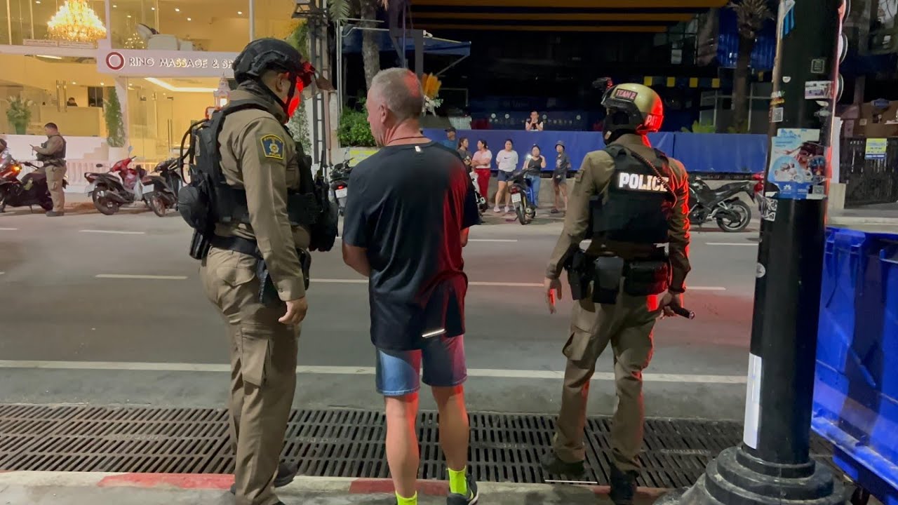 German Tourist Assaulted and Robbed by Group of Transgender Women in Pattaya Beach Incident
