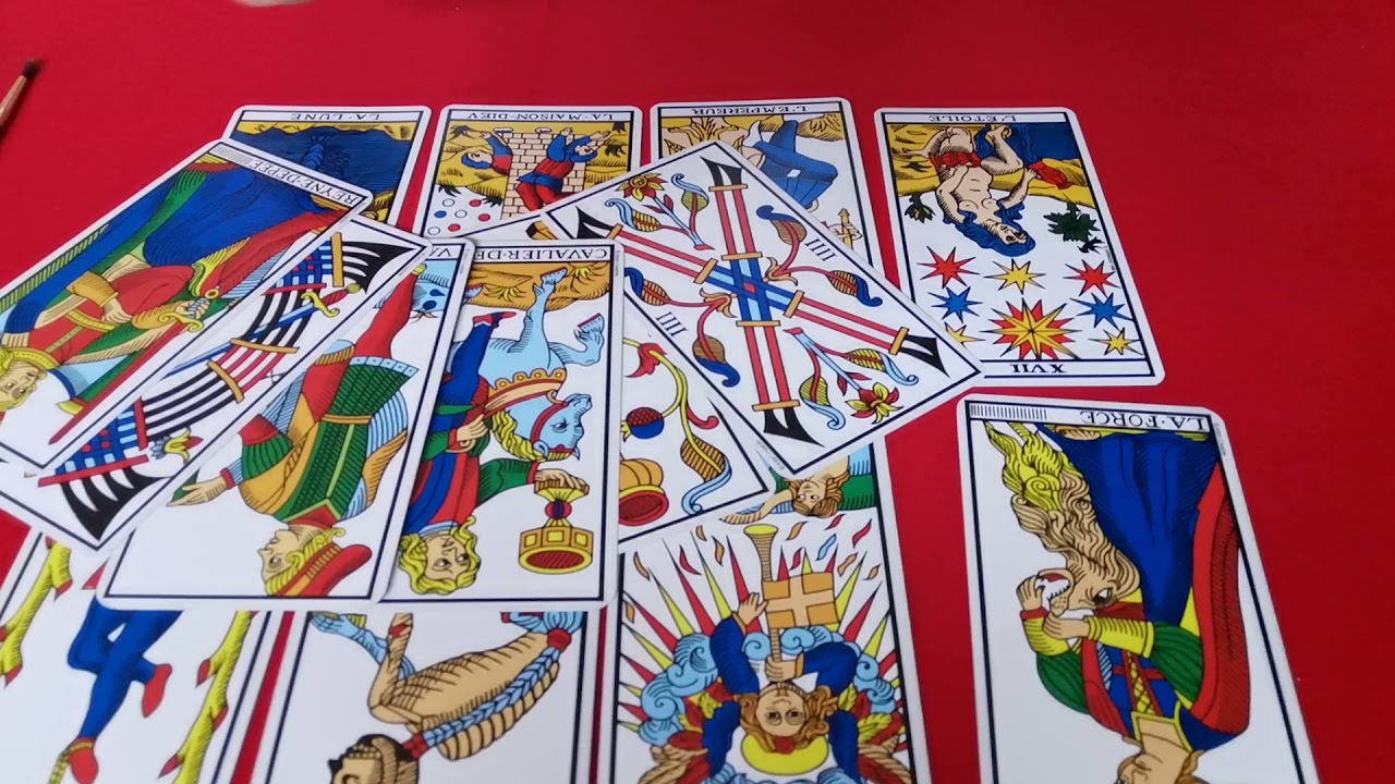 CE ASCUNDE PERSOANA DIN MINTEA TA??? - Etalare valabilă oricând! Nu are timp! ❤️