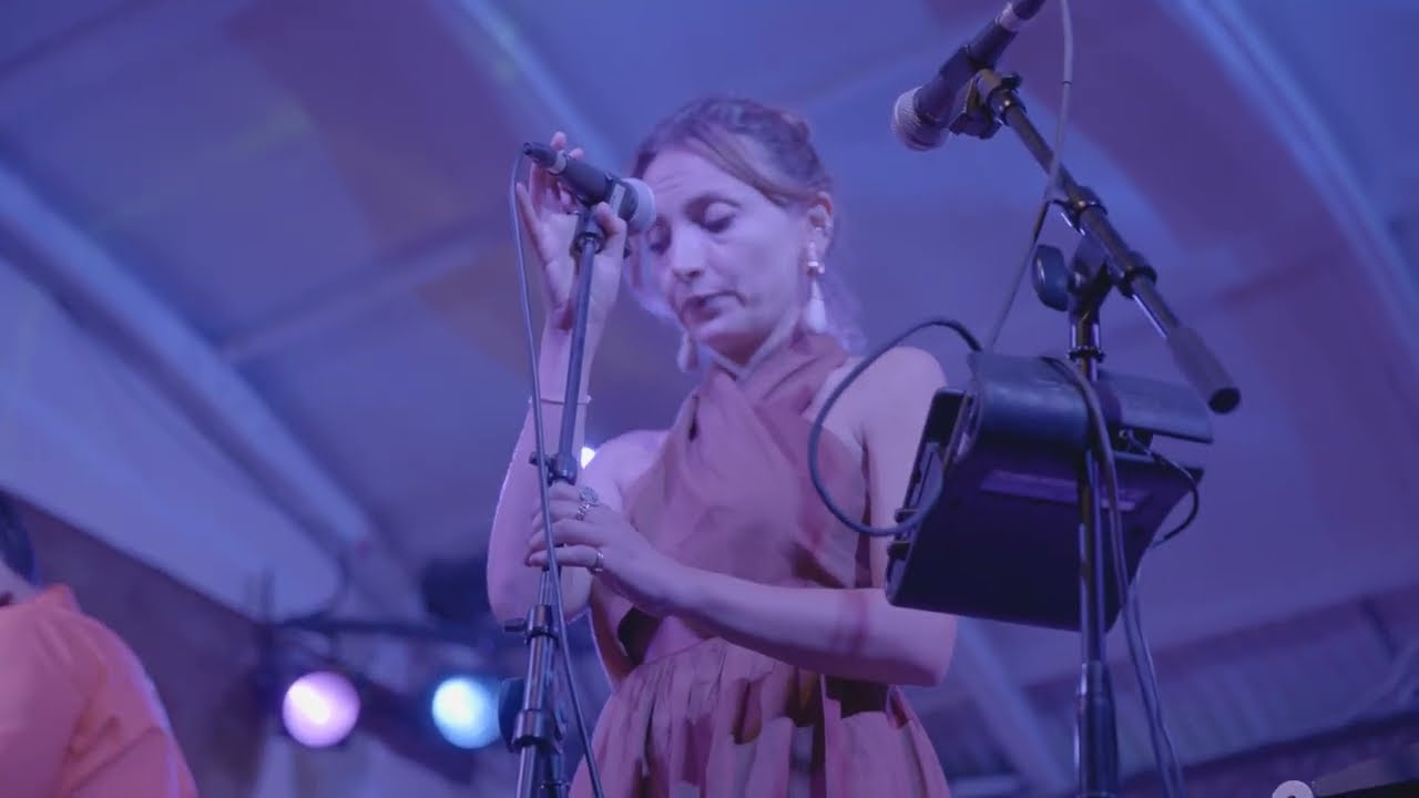 Bedouin Burger - Ya Man Hawa live at Corazon I يا من حوى