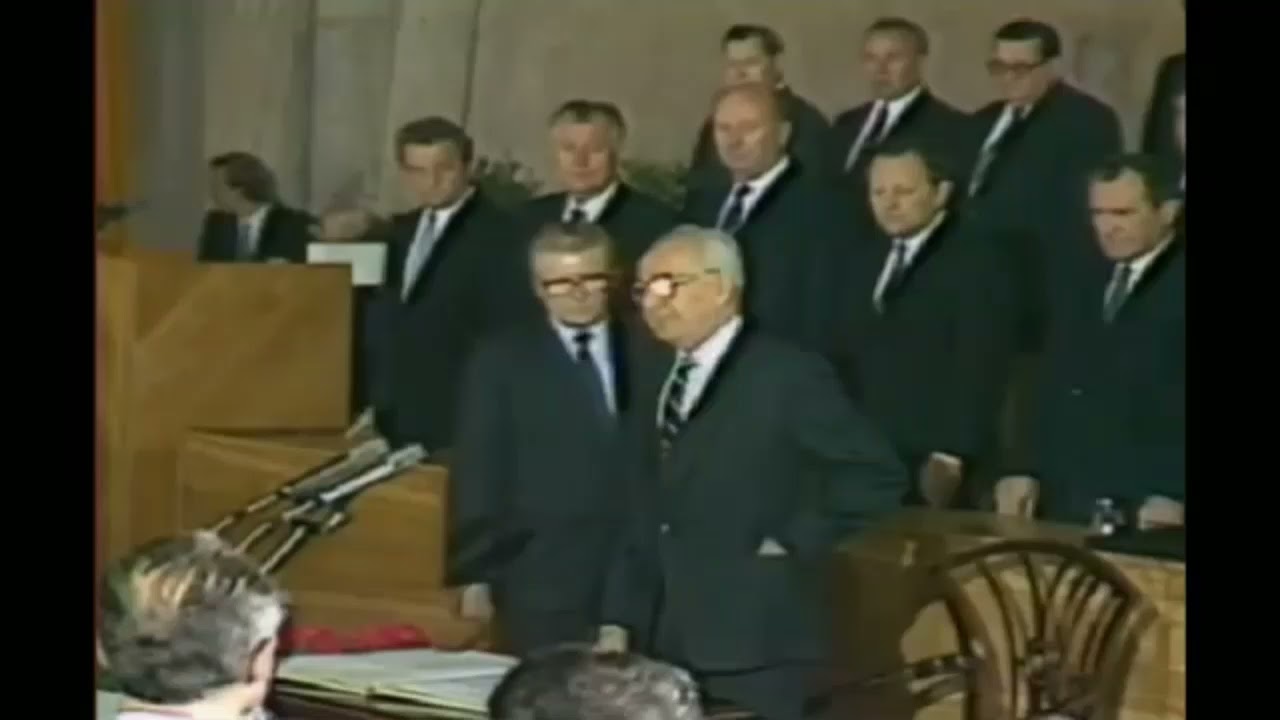 Czechoslovak Anthem - Gustáv Husák Presidential Inauguration
