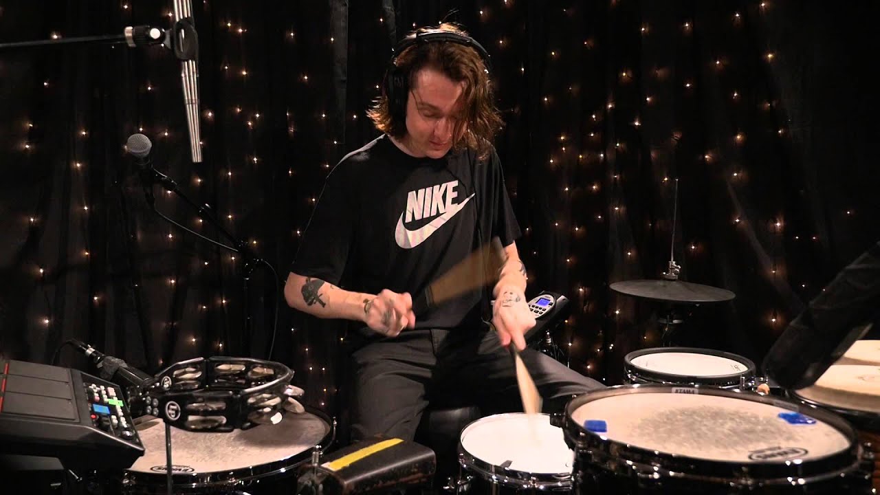 Alt-J - Left Hand Free (Live on KEXP)
