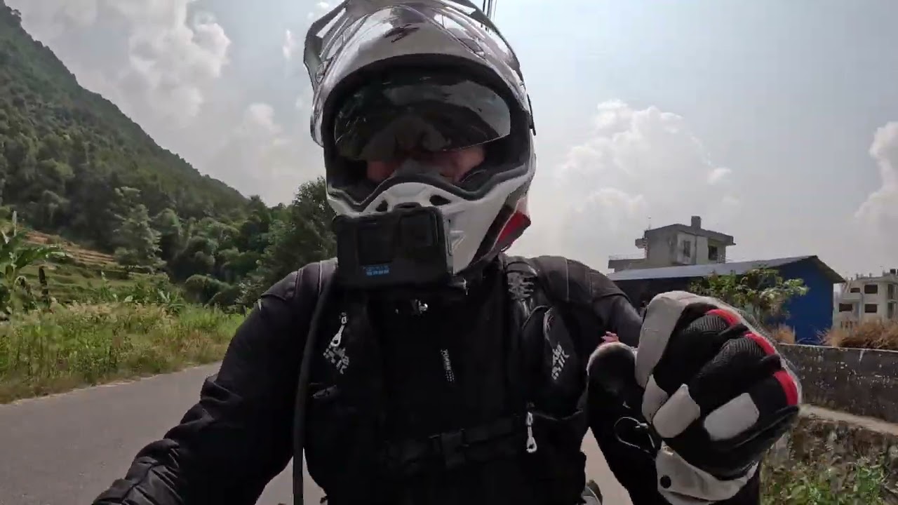 RODE TO EVEREST - DAY 3 - WARM UP RIDE IN KATHMANDU (NEPAL)