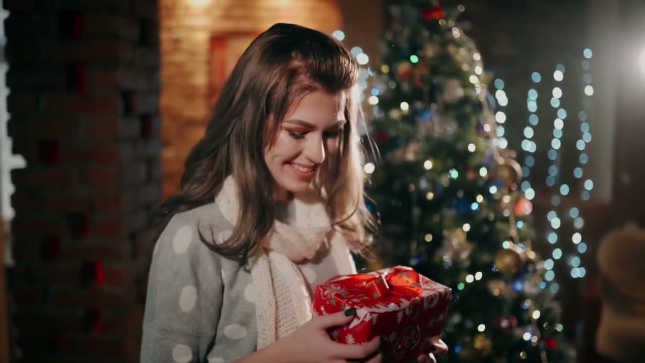Magic Christmas Snow (featuring Bri Sailors)