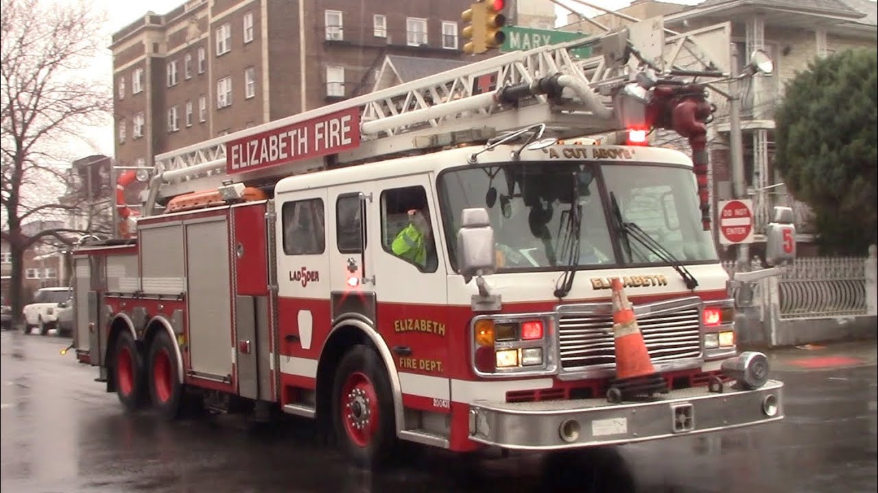 Elizabeth Fire Department Reserve Ladder 5 Responding 3-24-25