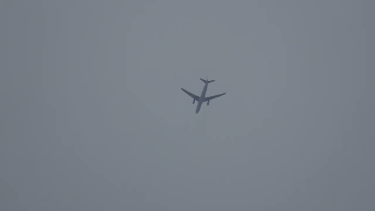 Airbus A330-343 -World2Fly- (EC-OHV) En descenso al aeropuerto de Tarbes, Francia