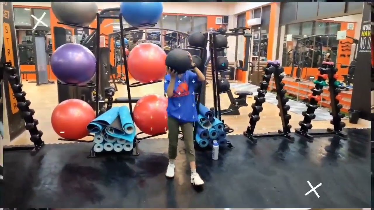 Gym Time. #badminton#sportsperson#viralshort#badmintonvideo