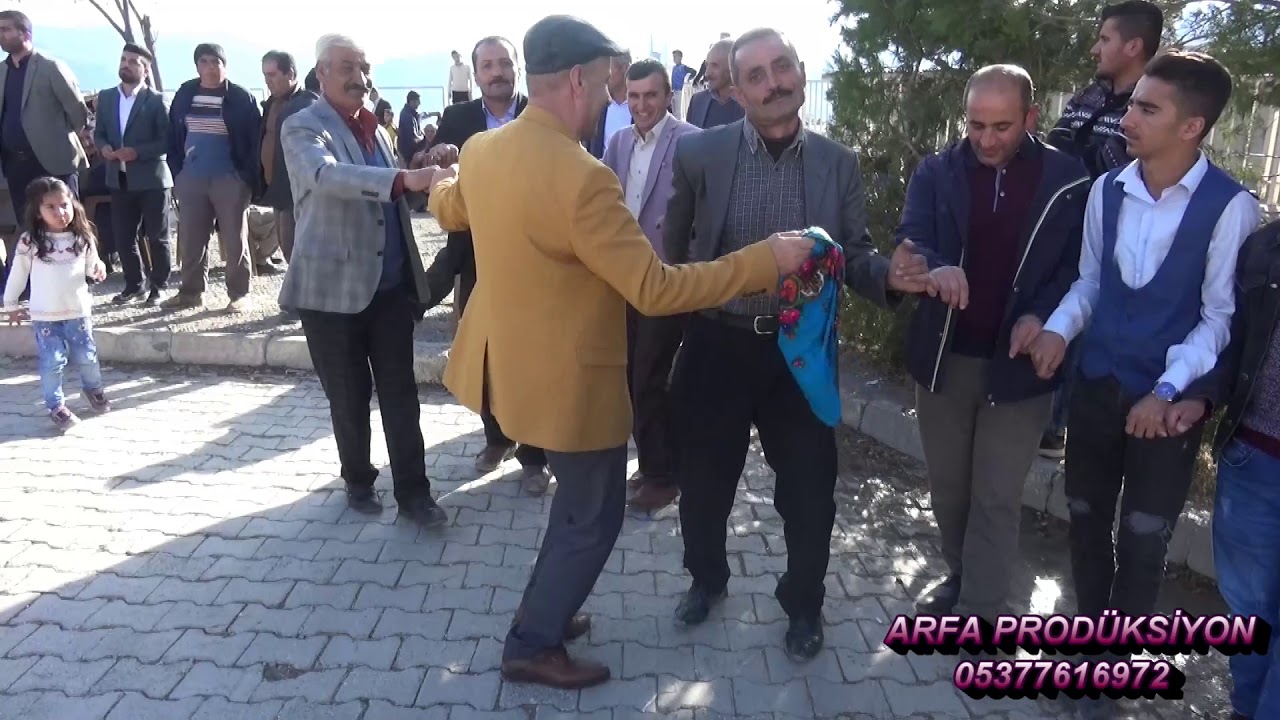 Cindioğulları düğününde sılehi aşiret reisi FATİH KESKİN ve durankaya beledye başkani İSMAİL DEMİRCİ