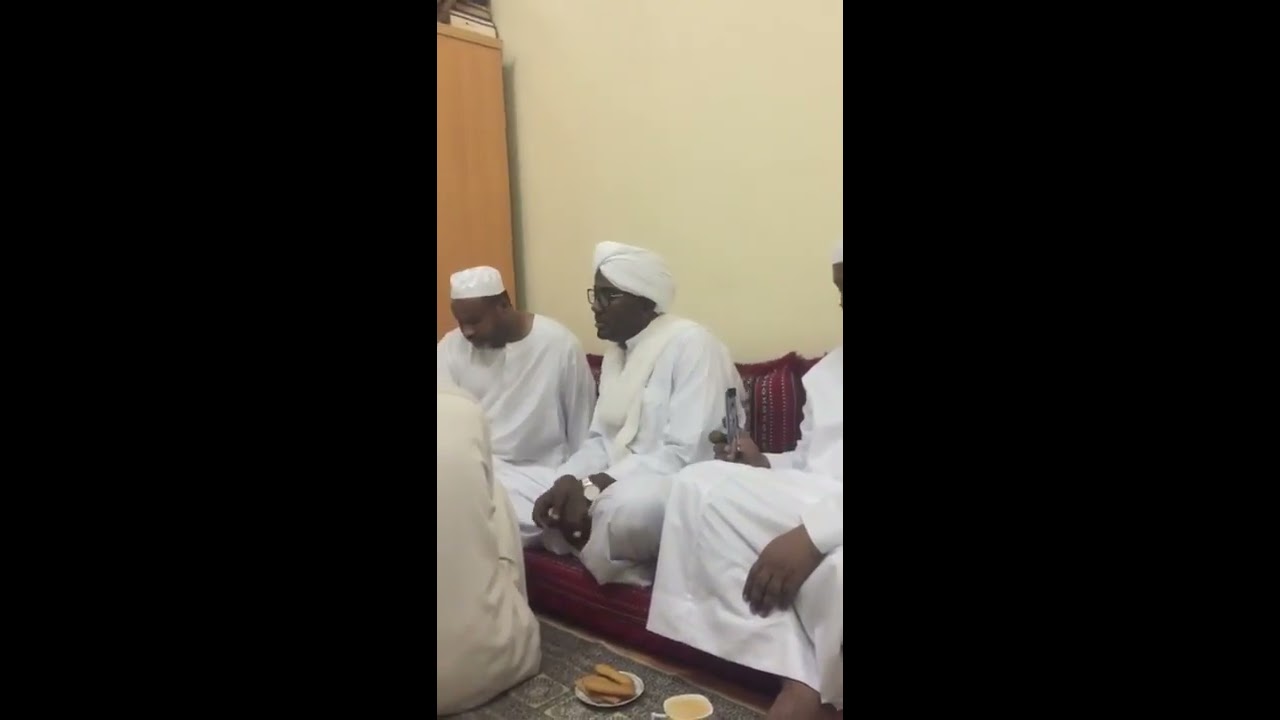 قصيدة (يسير بك المهيمن سير سر إلى ملكوته غيب الخفاء)لسيدي الشيخ قريب الله إنشاد الشيخ محمد بشير هاشم