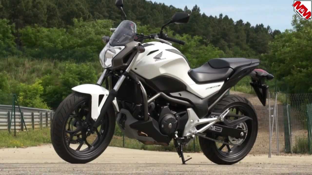 Comparatif Honda NC 700 vs Dacia Logan