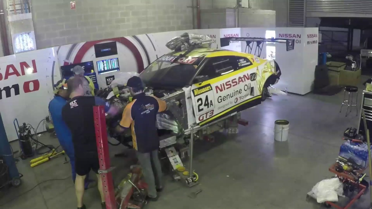 Time lapse of the Nissan crew repairing #24 GT-R NISMO GT3