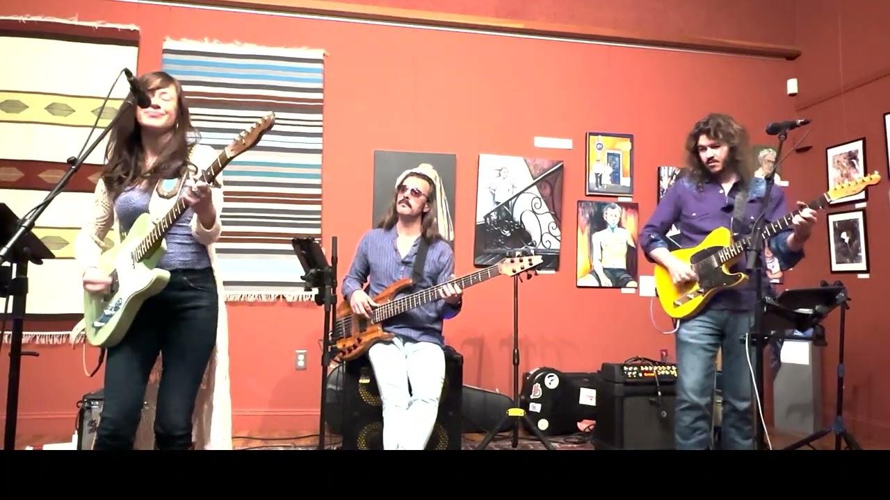 Elliott Peck Trio   In To The Mystic