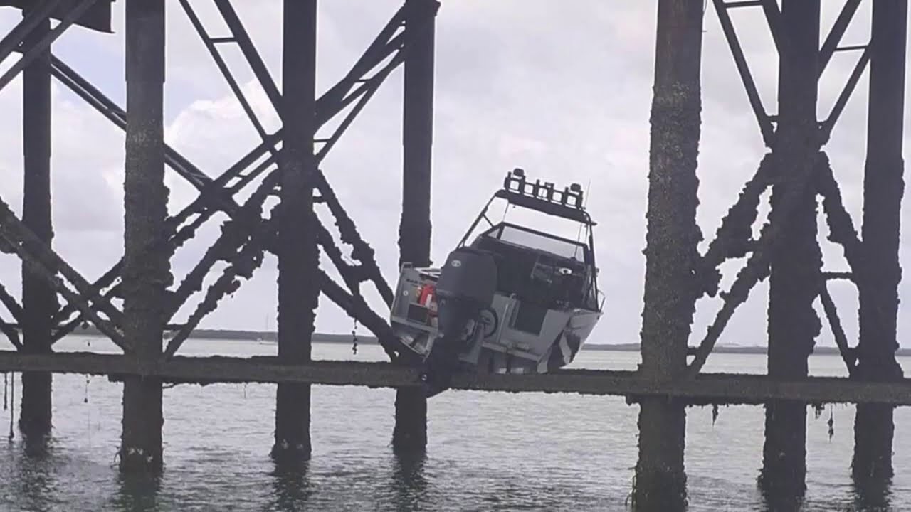#Epic Boat Fails 8