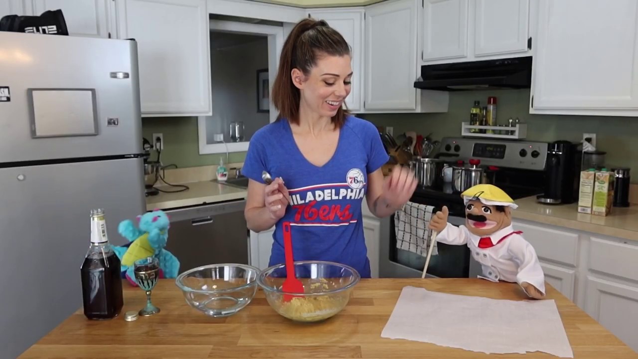 Matzo Soup Recipe | How to Make Matzo Ball Soup