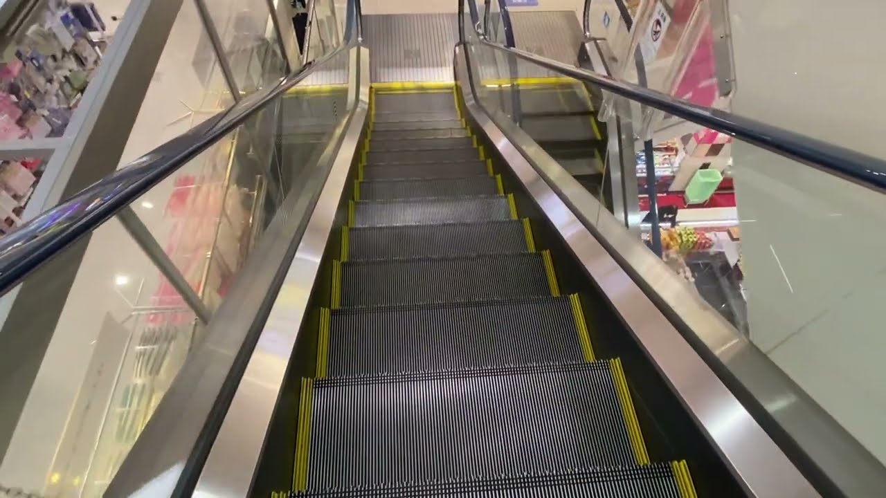 ゆめタウン徳島店　藍の降りエスカレーター【三菱生活】