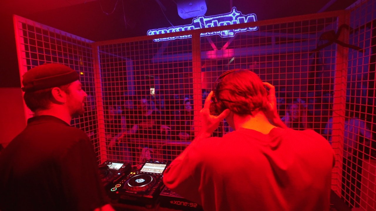 NMRADIO | INSOLENS [MC2]
