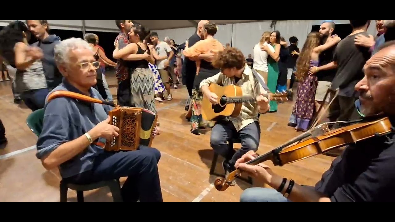 La Nonchalante (E. Pariselle) eseguita dai Velverde Trio al Gran Bal Trad 2025 di Vialfré (TO)