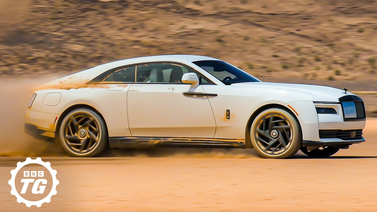 How To Clean… A $550k Rolls-Royce Spectre! | 4K