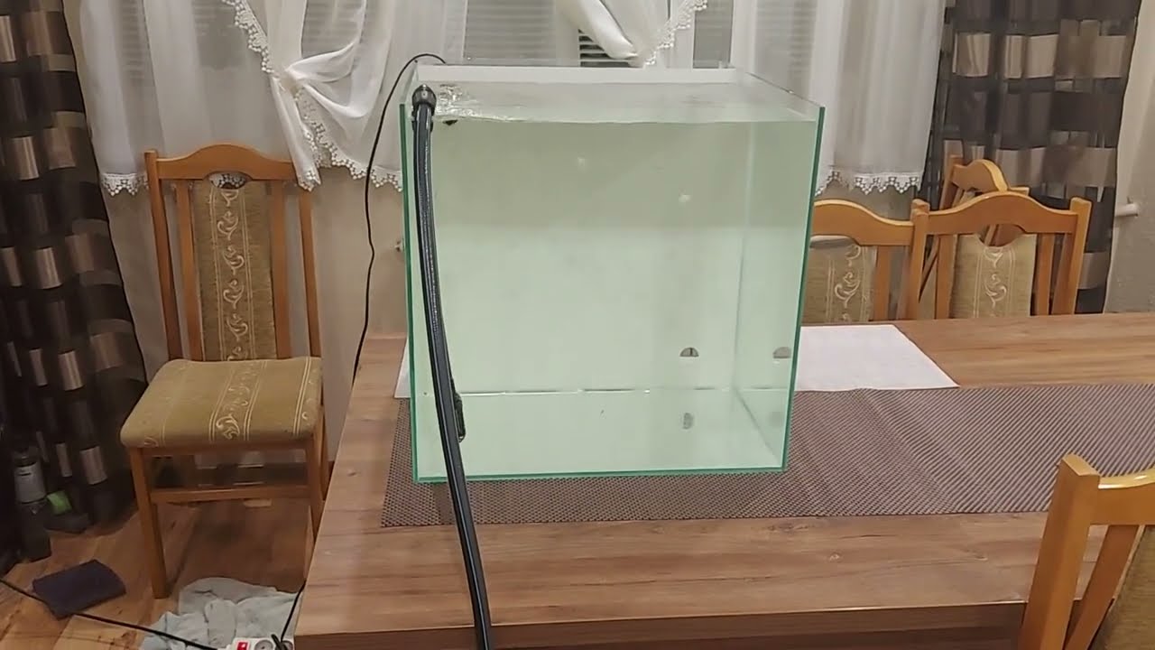 Krewetkarium.Kostka z filtrem przelewowym.Fajny pomysł
