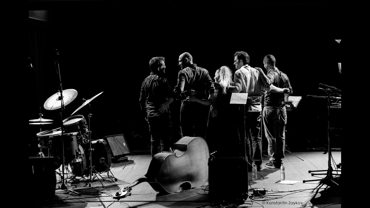 Veleka & The Swinging Sparrows - Hello Dolly