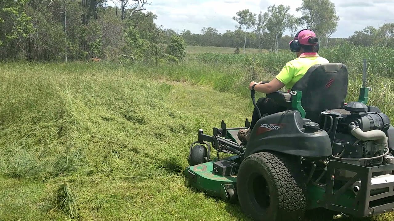 Side discharge / shooting with the Zero Turn Bobcat Predator Pro RS