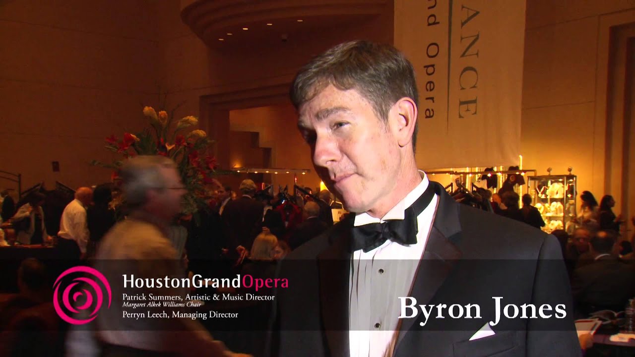 Inside HGO: What to Wear to the Opera