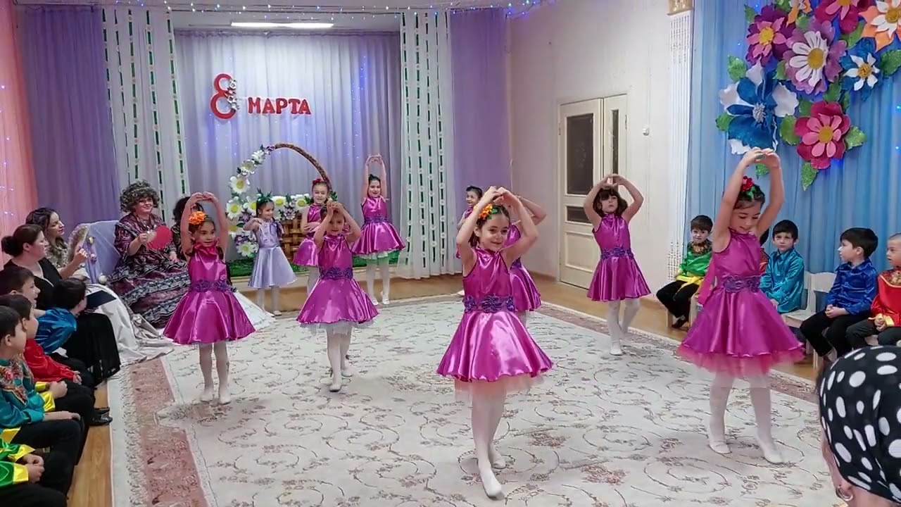 Веселый танец для мама. Моя мама круче  всех.