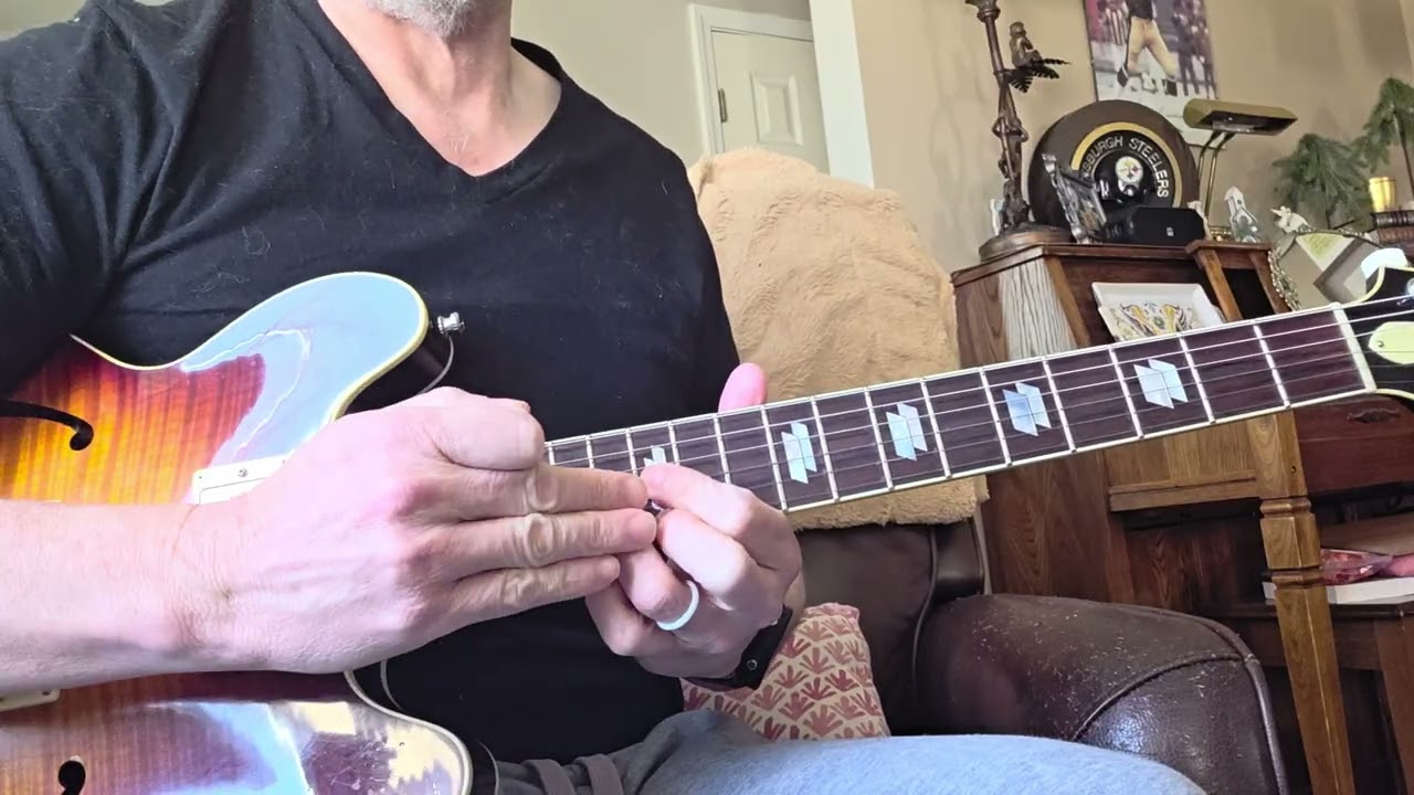 Connecting triad shapes to pentatonic major scales