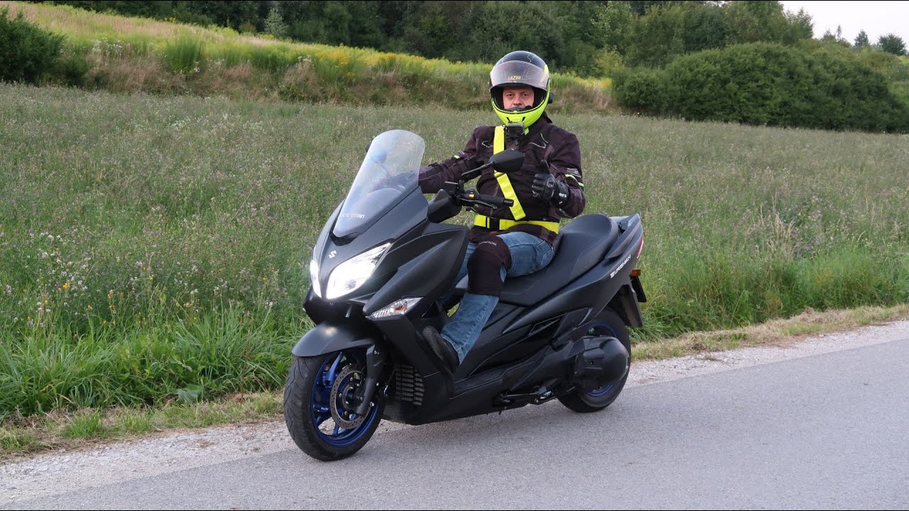 Suzuki Burgman 400 2023 -  pierwsze wrażenia z jazdy