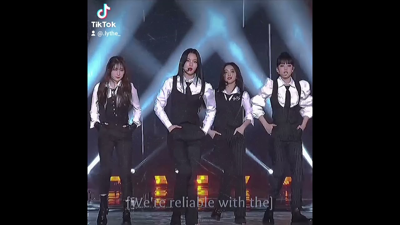 i'm gay #ryujin #itzy #isa #stayc #minnie #gidle #chaeyeon #izone #kpopshort #sbsentertainmentawards