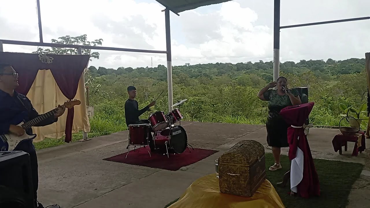 Adoración Tu nombre es Santo ,santo es el que vive , Jeshua