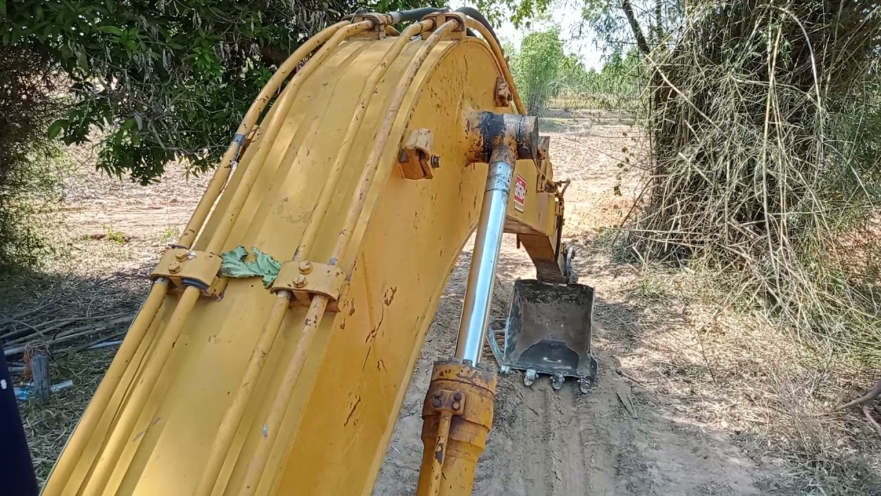 ขาย KOMATSU Pc 100-5 เก่านอกไฟฟ้าครบ เครื่องดี ปั้มดี แอร์เย็น เอกสารใบซื้อขาย ติดต่อ 0925289370