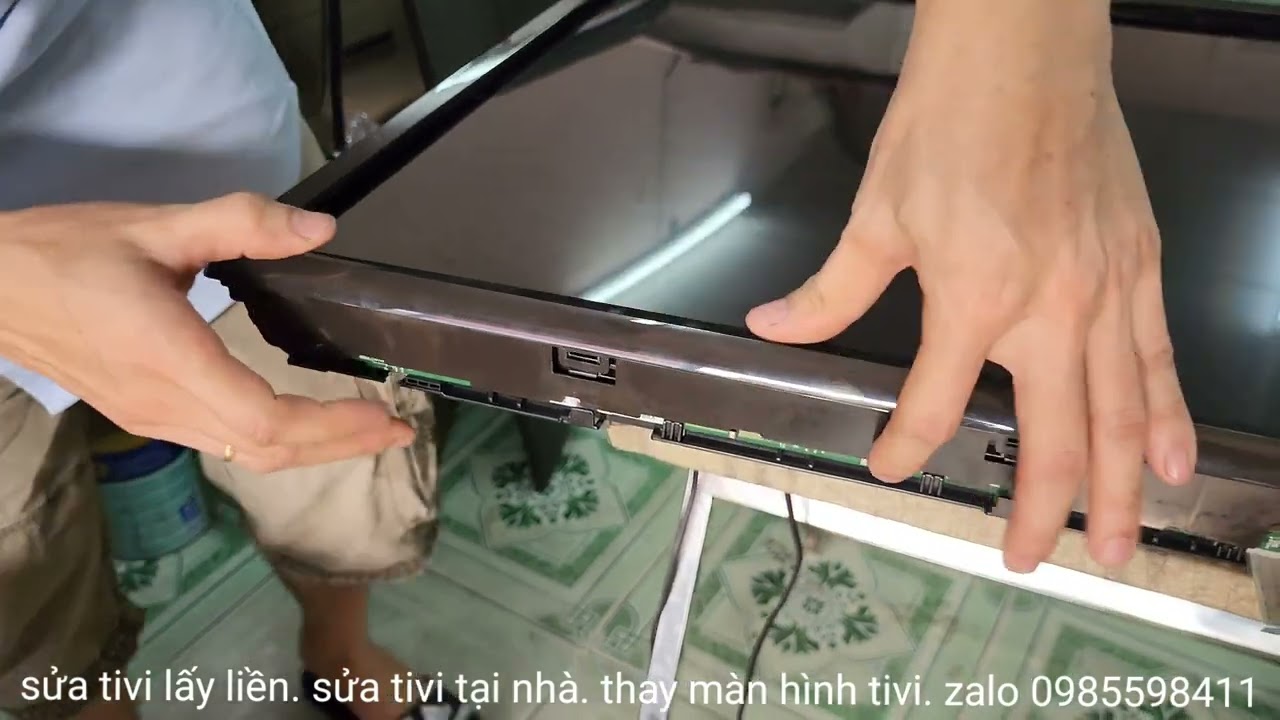 THAY MÀN HÌNH TIVI LG 43UJ632 THẬT ĐƠN GIẢN HIỆU QUẢ.
