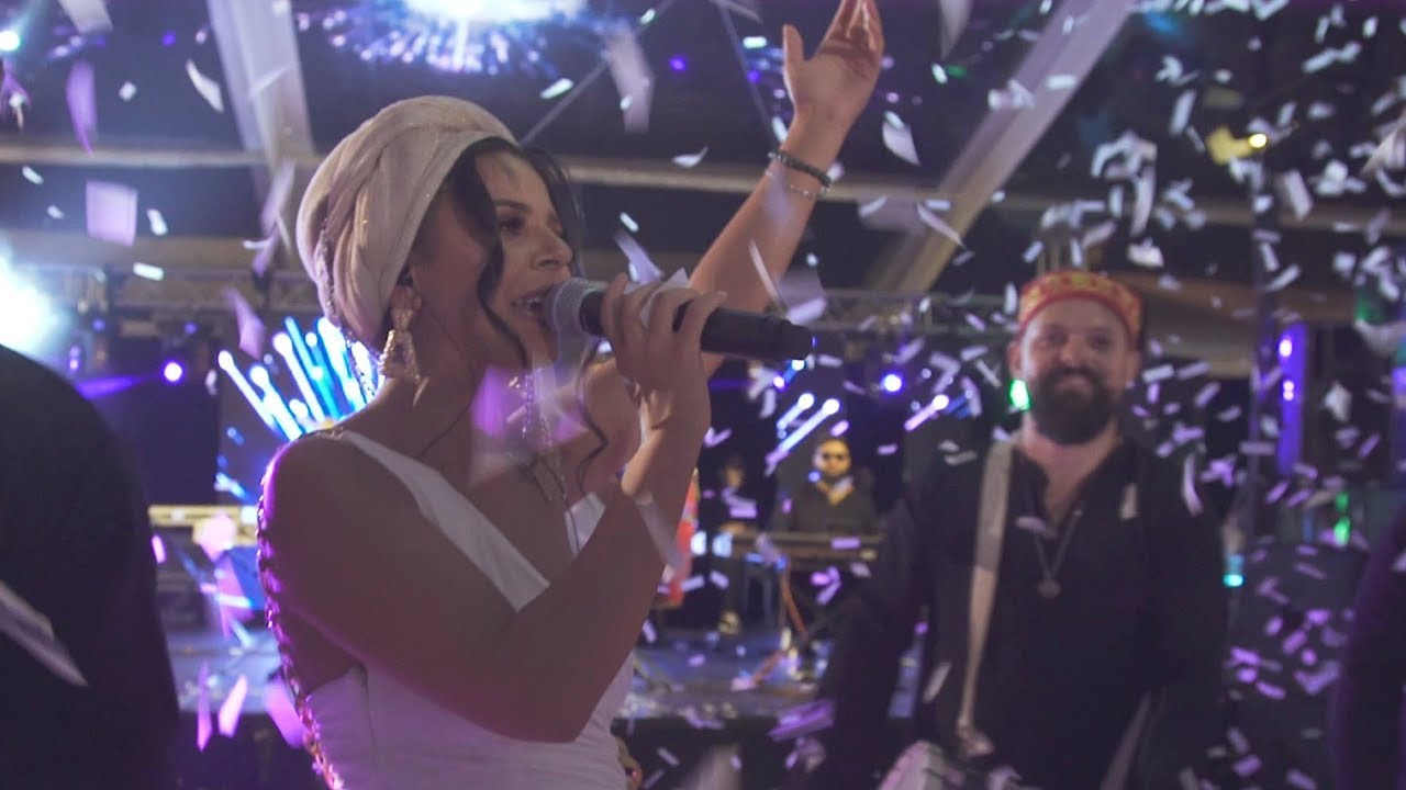 Laura Vass, Formatia Kana Jambe & Arabii lu  Bursuc - Shot, Shot (New Live ♫ Show)